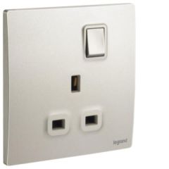 1 Gang BS switched socket outlet single pole - 13A - Champagne - Legrand