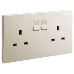 Galion - 2 Gangs British Standard switched socket outlet - 13A - Champagne - Legrand