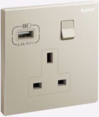 Galion - 1 Gang switched socket outlet - with USB A 15W charger - Rose Gold - Legrand