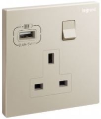 Galion - 1 Gang switched socket outlet - with USB A 15W charger - Champagne - Legrand
