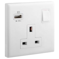 1 Gang British Standard 13A single pole switched socket + USB A - White - Legrand